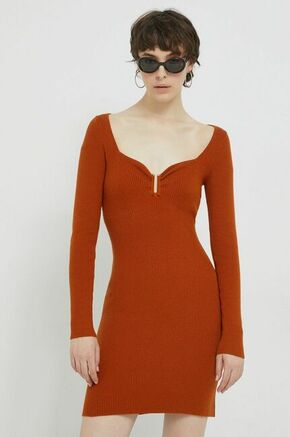 Obleka Abercrombie &amp; Fitch rjava barva - rjava. Obleka iz kolekcije Abercrombie &amp; Fitch. Oprijet model