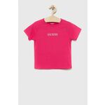 Otroška kratka majica Guess roza barva - roza. Otroški kratka majica iz kolekcije Guess. Model izdelan iz pletenine s potiskom. Material, ki je izjemno prijeten na otip.