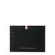 Usnjen etui za kartice Tommy Hilfiger črna barva - črna. Etui za kartice iz kolekcije Tommy Hilfiger. Model izdelan iz iz naravnega usnja.