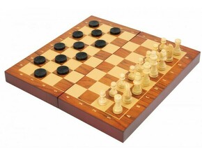 WEBHIDDENBRAND Potovanje s šahom in šahovnico
