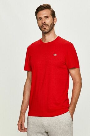 Lacoste bombažna majica - rdeča. T-shirt iz zbirke Lacoste. Model narejen iz rahlo elastična tkanina.