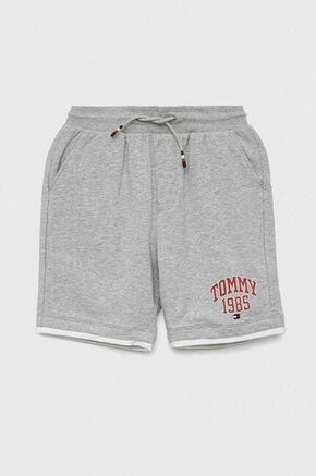 Otroške kratke hlače Tommy Hilfiger siva barva - siva. Otroški kratke hlače iz kolekcije Tommy Hilfiger. Model izdelan iz tanke