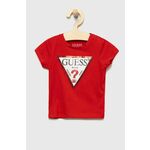 Otroška kratka majica Guess rdeča barva - rdeča. Otroški kratka majica iz kolekcije Guess. Model izdelan iz pletenine z nalepko.