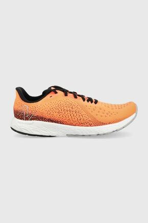 Tekaški čevlji New Balance Fresh Foam X Tempo v2 oranžna barva - oranžna. Tekaški čevlji iz kolekcije New Balance. Model s tehnologijo
