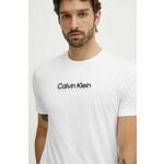 Bombažna kratka majica Calvin Klein moška, bela barva, K10K113118 - bela. Kratka majica iz kolekcije Calvin Klein, izdelana iz elastične pletenine. Model iz zračne bombažne tkanine.