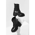 Usnjeni nizki škornji Answear Lab ženski, črna barva, - črna. Nizki škornji iz kolekcije Answear Lab. Model izdelan iz naravnega usnja.