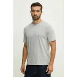 Bombažna kratka majica Pepe Jeans Connor moška, siva barva, PM509206 - siva. Lahkotna kratka majica iz kolekcije Pepe Jeans, izdelana iz pletenine, prijetne na otip. Model iz izjemno udobne bombažne tkanine.