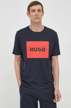 HUGO bombažna majica - mornarsko modra. Ohlapna kratka majica iz kolekcije HUGO. Model izdelan iz tanke