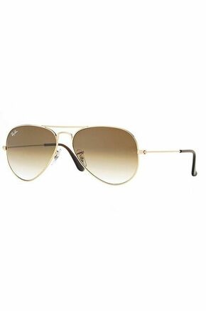 Ray-Ban očala Aviator Gradient - zlata. Sončna očala iz kolekcije Ray-Ban. Model s toniranimi stekli in okvirji iz kovine. Ima filter UV 400.