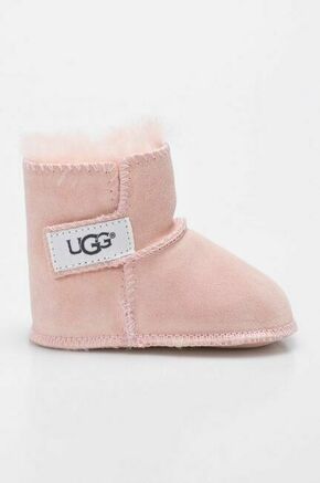 UGG otroška zimska obutev - roza. Zimski čevlji iz kolekcije UGG. Podloženi model izdelan iz semiš usnja.