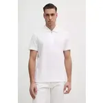 Polo Michael Kors - bela. Polo iz kolekcije Michael Kors, izdelan iz tanke, elastične pletenine. Model iz izjemno udobne tkanine z visoko vsebnostjo bombaža.
