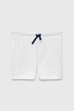 Otroške bombažne kratke hlače United Colors of Benetton bela barva - bela. Otroški kratke hlače iz kolekcije United Colors of Benetton. Model izdelan iz tanke