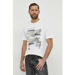 Bombažna kratka majica Calvin Klein Jeans moški, bela barva - bela. Kratka majica iz kolekcije Calvin Klein Jeans, izdelana iz pletenine s potiskom. Model iz izjemno udobne bombažne tkanine.