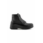 Visoki čevlji Emporio Armani moški, črna barva, X4M391 XF741 00002 - črna. Čevlji iz kolekcije Emporio Armani. Model izdelan iz kombinacije ekološkega usnja in sintetičnega materiala.