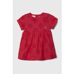 Obleka za dojenčka Guess roza barva - roza. Obleka za dojenčke iz kolekcije Guess. Nabran model, izdelan iz pletenine. Tanek, gosto pleten material.