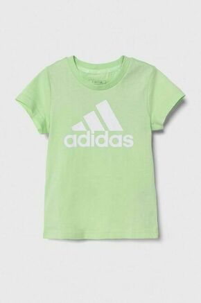 Otroška bombažna kratka majica adidas zelena barva - zelena. Otroške lahkotna kratka majica iz kolekcije adidas. Model izdelan iz pletenine. Model iz izjemno udobne bombažne tkanine.