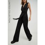 Hlače Answear Lab ženski, črna barva, - črna. Lahkotne hlače iz kolekcije Answear Lab. Model izdelan iz tkanine.