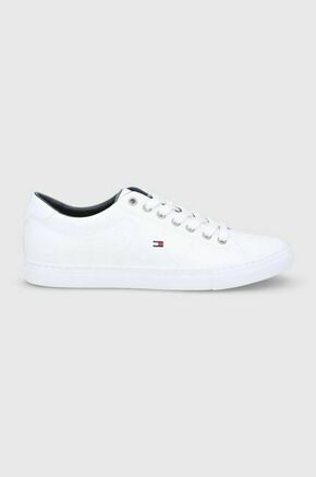 Usnjeni čevlji Tommy Hilfiger bela barva - bela. Čevlji iz kolekcije Tommy Hilfiger. Model izdelan iz kombinacije naravnega usnja in sintetičnega materiala.