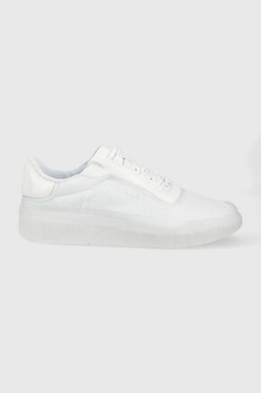 Čevlji Guess Avalin - bela. Čevlji iz kolekcije Guess. Model izdelan iz kombinacije tekstilnega in sintetičnega materiala.
