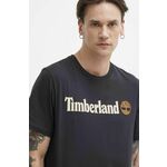 Bombažna kratka majica Timberland moška, črna barva, TB0A5UPQ0011 - črna. Kratka majica iz kolekcije Timberland, izdelana iz pletenine s potiskom. Model iz izjemno udobne bombažne tkanine.