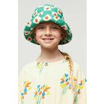 Otroški bombažni klobuk Bobo Choses zelena barva - zelena. Otroške klobuk iz kolekcije Bobo Choses. Model z ozkim robom, izdelan iz vzorčastega materiala.