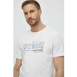 Kratka majica Guess moški, bež barva - bež. Kratka majica iz kolekcije Guess, izdelana iz tanke, elastične pletenine. Model iz zračne tkanine z visoko vsebnostjo bombaža.