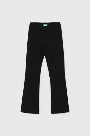 Otroške hlače United Colors of Benetton črna barva - črna. Otroški hlače iz kolekcije United Colors of Benetton. Model izdelan iz prožnega materiala