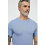 Kratka majica Guess moški - modra. Oprijeta kratka majica iz kolekcije Guess, izdelana iz tanke, elastične pletenine. Model iz zračne tkanine z visoko vsebnostjo bombaža.