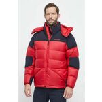 Puhasta športna jakna Marmot Plasma rdeča barva - rdeča. Puhasta športna jakna iz kolekcije Marmot. Močno podložen model, izdelan iz trpežnega materiala s prepletom ripstop.