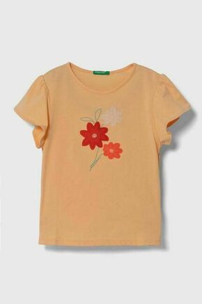 Otroška bombažna kratka majica United Colors of Benetton oranžna barva - oranžna. Otroške kratka majica iz kolekcije United Colors of Benetton. Model izdelan iz pletenine z nalepko. Model iz izjemno udobne bombažne tkanine.