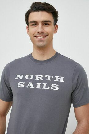 Bombažna kratka majica North Sails siva barva - siva. Lahkotna kratka majica iz kolekcije North Sails. Model izdelan iz tanke