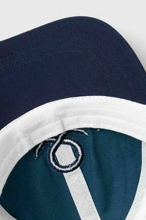 Otroška bombažna bejzbolska kapa United Colors of Benetton mornarsko modra barva - mornarsko modra. Otroški kapa s šiltom vrste baseball iz kolekcije United Colors of Benetton. Model izdelan iz tkanine z nalepko.