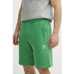 Kratke hlače adidas Originals moške, zelena barva, IU2355 - zelena. Kratke hlače iz kolekcije adidas Originals. Model izdelan iz enobarvnega materiala. Model z mehko oblazinjeno sredino zagotavlja mehkobo in dodatno toploto.