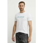 Kratka majica Guess moška, bela barva, M4YI30 J1314 - bela. Lahkotna kratka majica iz kolekcije Guess, izdelana iz pletenine, prijetne na otip. Model iz visokokakovostnega in trajnostnega materiala.