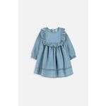 Otroška bombažna obleka Coccodrillo - modra. Obleka za dojenčke iz kolekcije Coccodrillo. Nabran model, izdelan iz enobarvne tkanine.