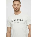 Kratka majica Guess moški, bež barva - bež. Kratka majica iz kolekcije Guess, izdelana iz tanke, elastične pletenine. Model iz izjemno udobne, zračne tkanine.