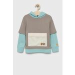 Otroški bombažen pulover Sisley rjava barva, s kapuco - rjava. Otroški pulover s kapuco iz kolekcije Sisley. Model izdelan iz elastične pletenine. Zračni model, ki podpira udobje pri uporabi.