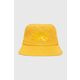 Otroški klobuk United Colors of Benetton rumena barva - rumena. Otroške klobuk iz kolekcije United Colors of Benetton. Model z ozkim robom, izdelan iz vzorčastega materiala.