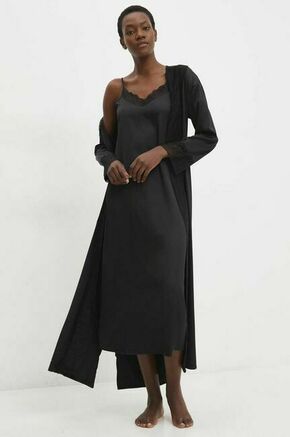 Komplet pižame Answear Lab črna barva - črna. Komplet pižame - spalna srajca in kopalni plašč iz kolekcije Answear Lab. Model izdelan iz enobarvne tkanine. Kolekcija je na voljo izključno na Answear.Si.