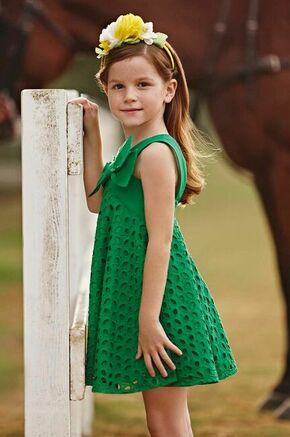 Otroška bombažna obleka Mayoral zelena barva - zelena. Otroška Obleka iz kolekcije Mayoral. Nabran model izdelan iz lahke tkanine.