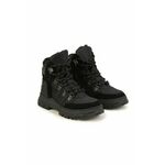 Otroški čevlji BOSS črna barva - črna. Zimski čevlji iz kolekcije BOSS. Delno podloženi model izdelan iz kombinacije tekstilnega materiala in ekološkega usnja.