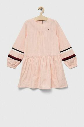 Otroška bombažna obleka Tommy Hilfiger roza barva - roza. Otroški obleka iz kolekcije Tommy Hilfiger. Model izdelan iz tkanine z nalepko. Model iz izjemno udobne bombažne tkanine.