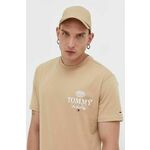 Bombažna kratka majica Tommy Jeans bež barva - bež. Kratka majica iz kolekcije Tommy Jeans, izdelana iz pletenine, prijetne na otip. Model iz izjemno udobne bombažne tkanine.