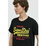 Bombažna kratka majica Superdry moški, črna barva - črna. Kratka majica iz kolekcije Superdry, izdelana iz tanke, elastične pletenine. Model iz mehke in na otip prijetne tkanine.