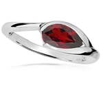 MOISS Eleganten srebrn prstan z rdečim granatom RG000 (Obseg 52 mm) srebro 925/1000