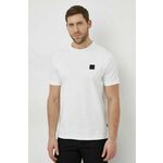 Kratka majica BOSS moški, bela barva - bela. Kratka majica iz kolekcije BOSS, izdelana iz debele, elastične pletenine. Model iz izjemno udobne tkanine z visoko vsebnostjo bombaža.
