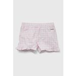 Otroške bombažne kratke hlače Guess roza barva - roza. Otroški kratke hlače iz kolekcije Guess. Model izdelan iz vzorčaste tkanine. Model iz izjemno udobne, zračne tkanine.