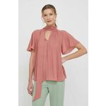 Majica Lauren Ralph Lauren ženska, roza barva - roza. Bluza iz kolekcije Lauren Ralph Lauren, izdelana iz enobarvne tkanine. Zaradi vsebnosti poliestra je tkanina bolj odporna na gubanje.