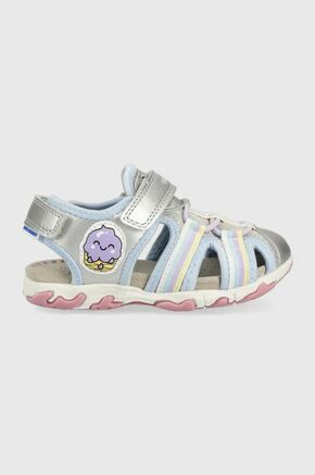 Otroški sandali Geox srebrna barva - srebrna. Otroški sandali iz kolekcije Geox. Model izdelan iz kombinacije ekološkega usnja in tekstilnega materiala. Lahek in udoben model