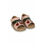 Otroški usnjeni sandali Konges Sløjd roza barva - roza. Otroški sandali iz kolekcije Konges Sløjd. Model izdelan iz lakiranega usnja.